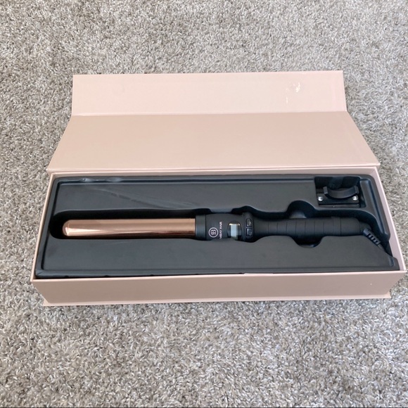 Bombay Other - Bombay hair 32mm rose gold curling iron wand